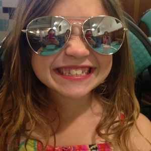 Meet your Posher, Linzie